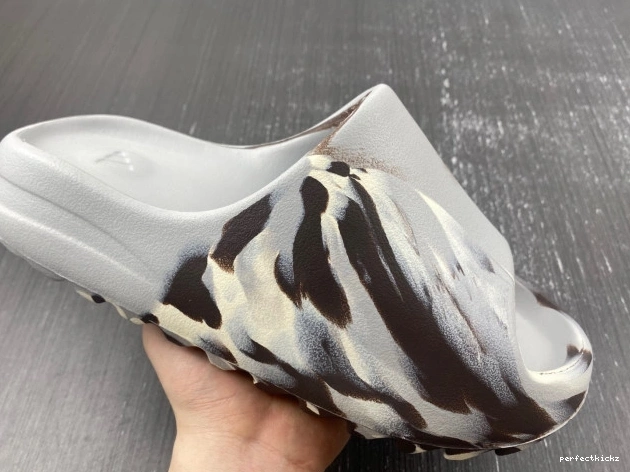 Adidas Yeezy Slide GZ5553 0819